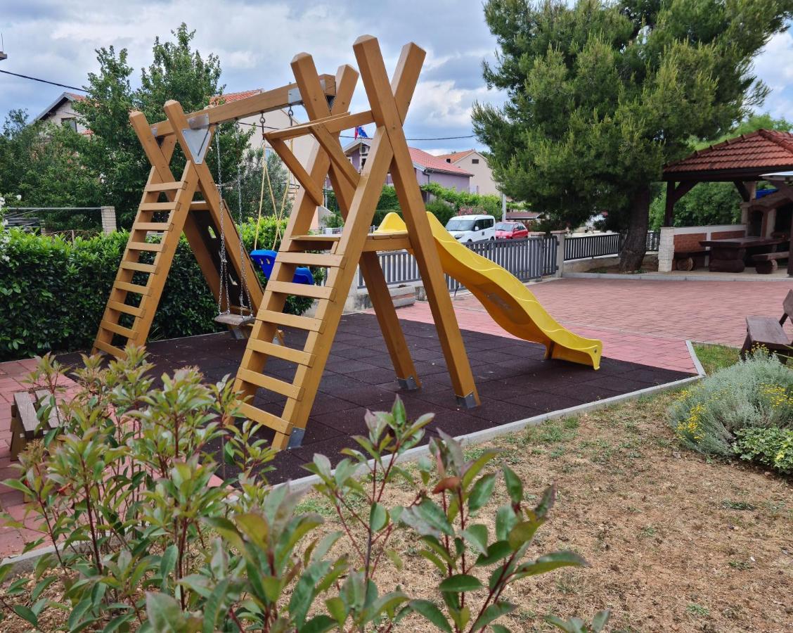 Appartement Apartments Pakostane *